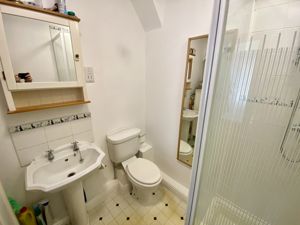En-Suite- click for photo gallery